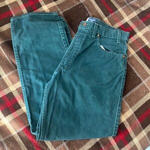 Levi 540’s 33Wx32L Relaxed Fit Jeans